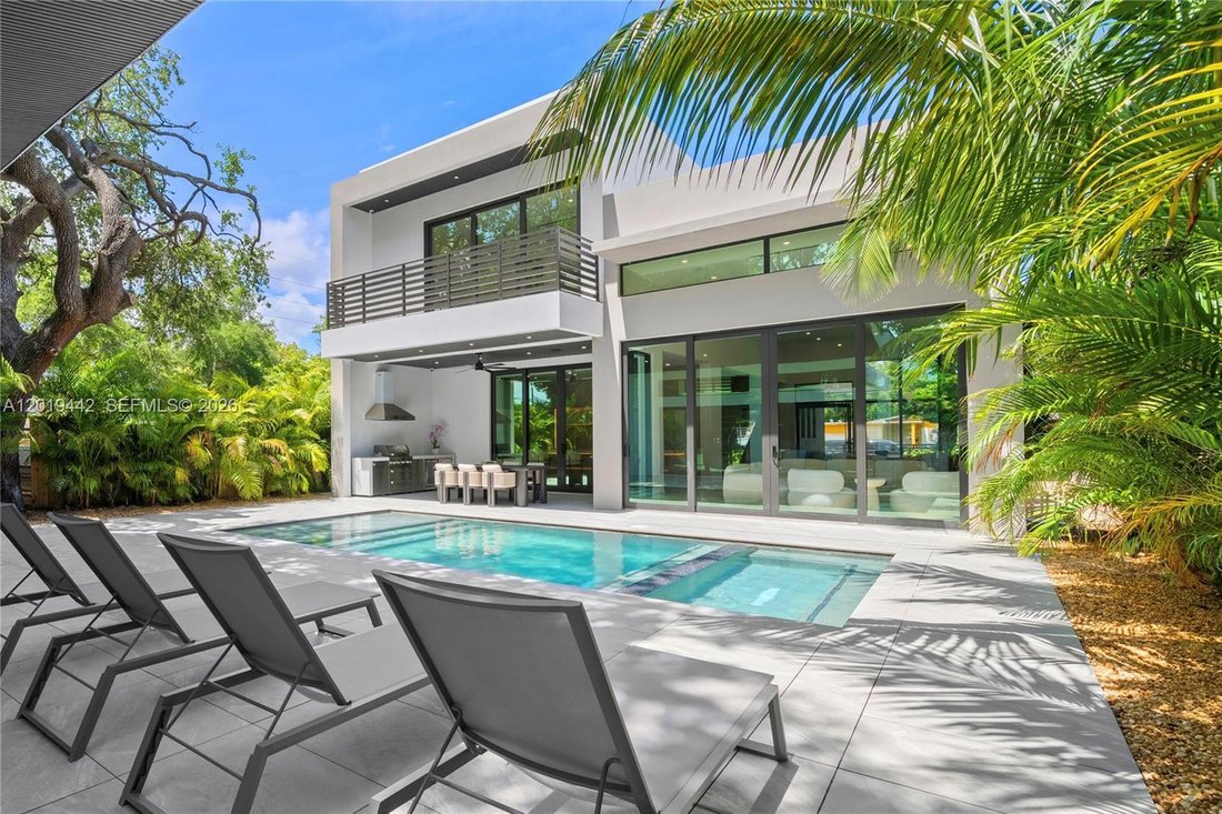 House in Miami, Florida, United States 2 - 17953323
