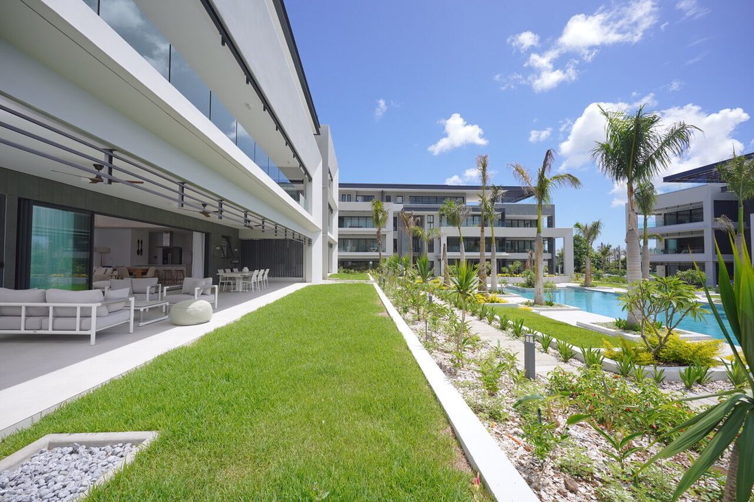 Apartment in Grand Baie, Rivière du Rempart District, Mauritius 1 - 17947871