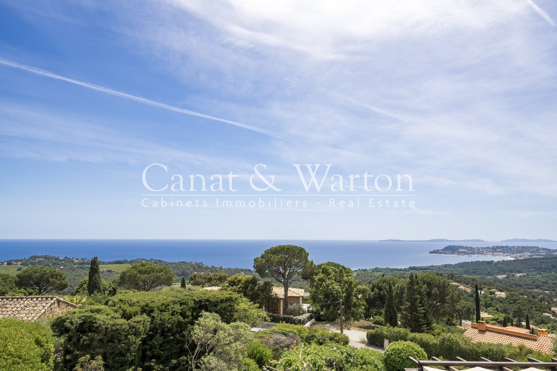 Villa in La Croix-Valmer, Provence-Alpes-Côte d'Azur, France 1 - 17774164