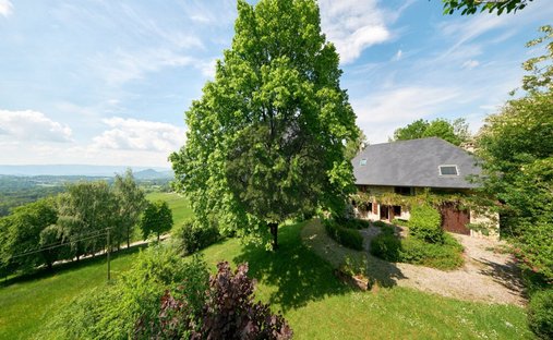 Maison à La Balme-de-Sillingy, Auvergne-Rhône-Alpes, France 1