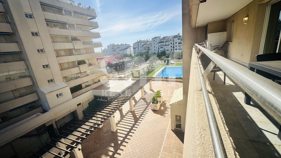Appartement à Puerto Banús, Marbella, Espagne 1 - 17947253