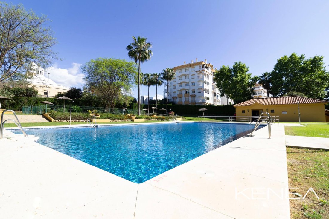 Apartment in San Pedro de Alcantara, Andalusia, Spain 1 - 17947726