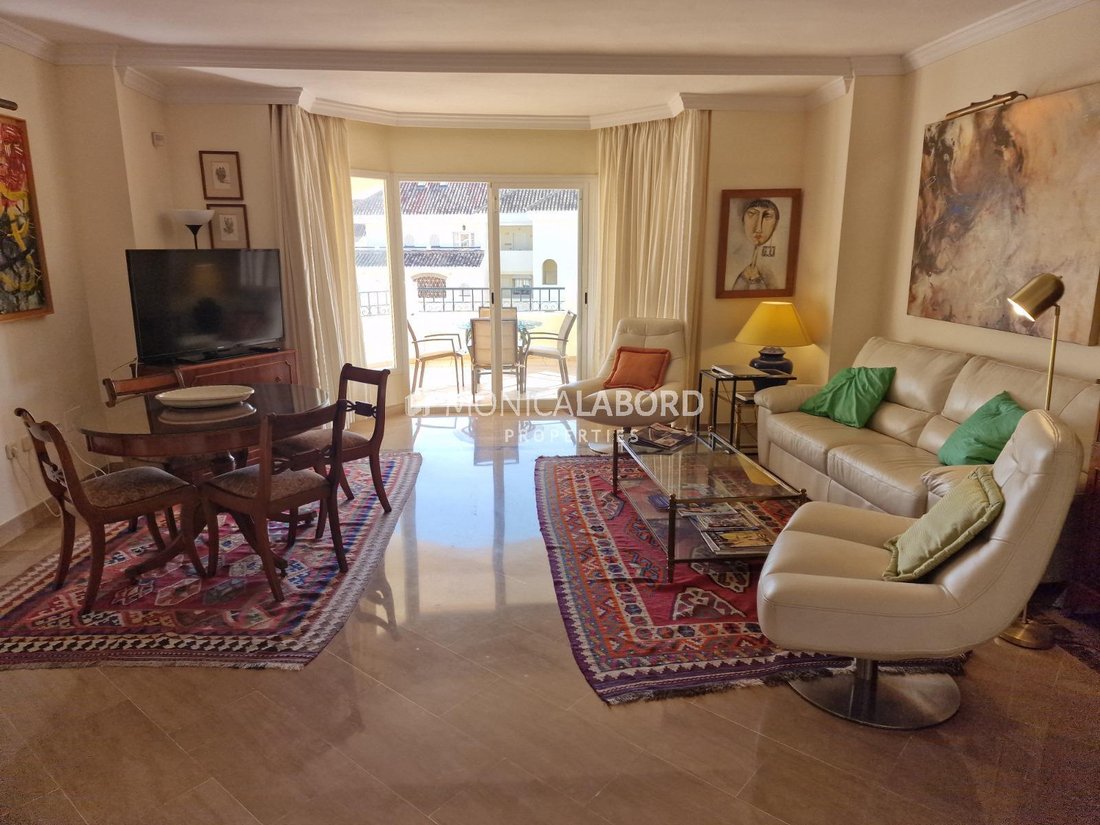 Apartment in Marbella, Andalusia, Spain 3 - 17947297