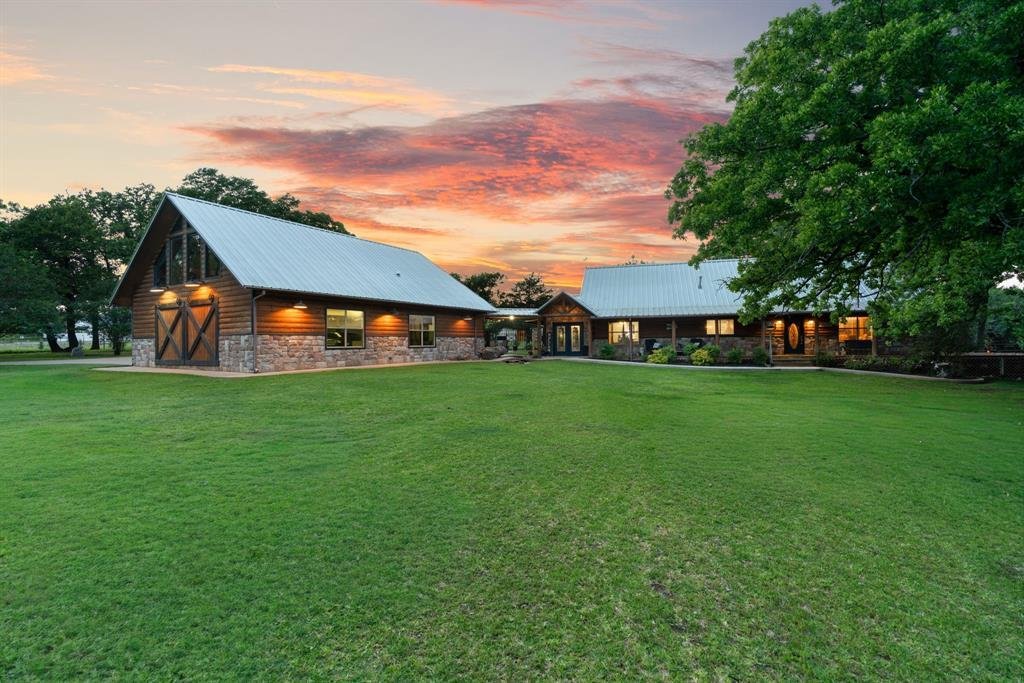 Farm Ranch in Alvarado, Texas, United States 2 - 17952805
