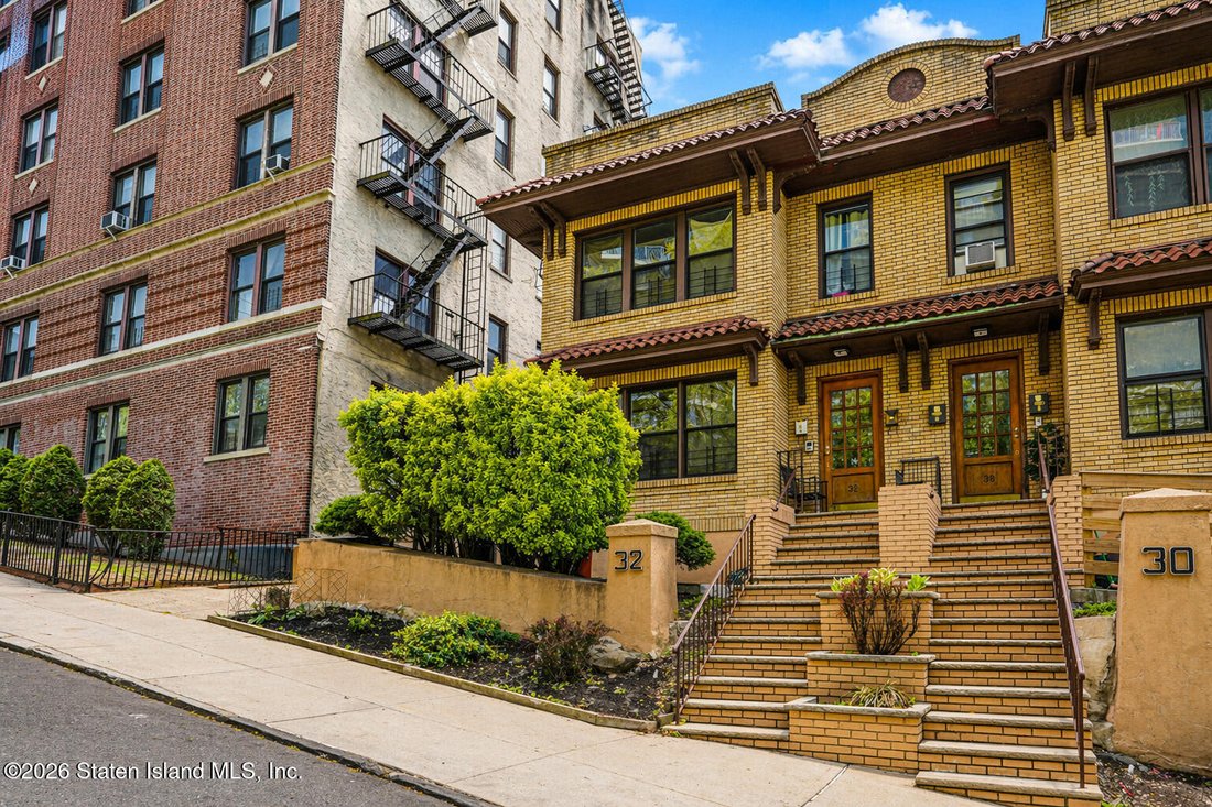 New York, New York, United States 2 - 17955937