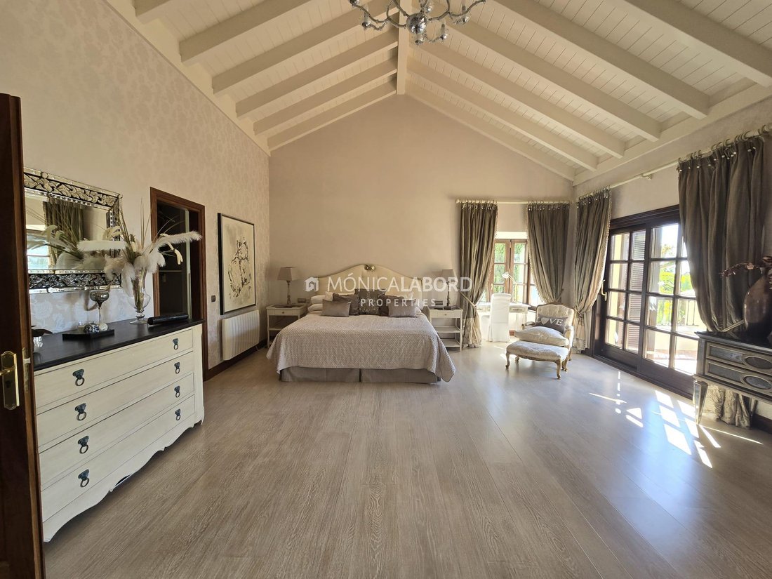 Villa in Sierra Blanca, Marbella, Spain 4 - 17947252