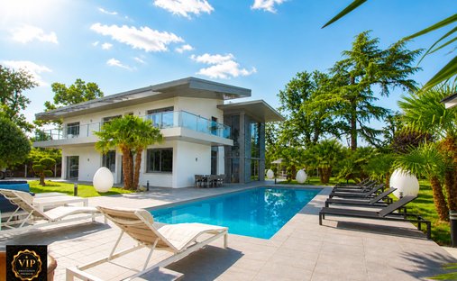 Villa en Rueil-Malmaison, Isla de Francia, Francia 1