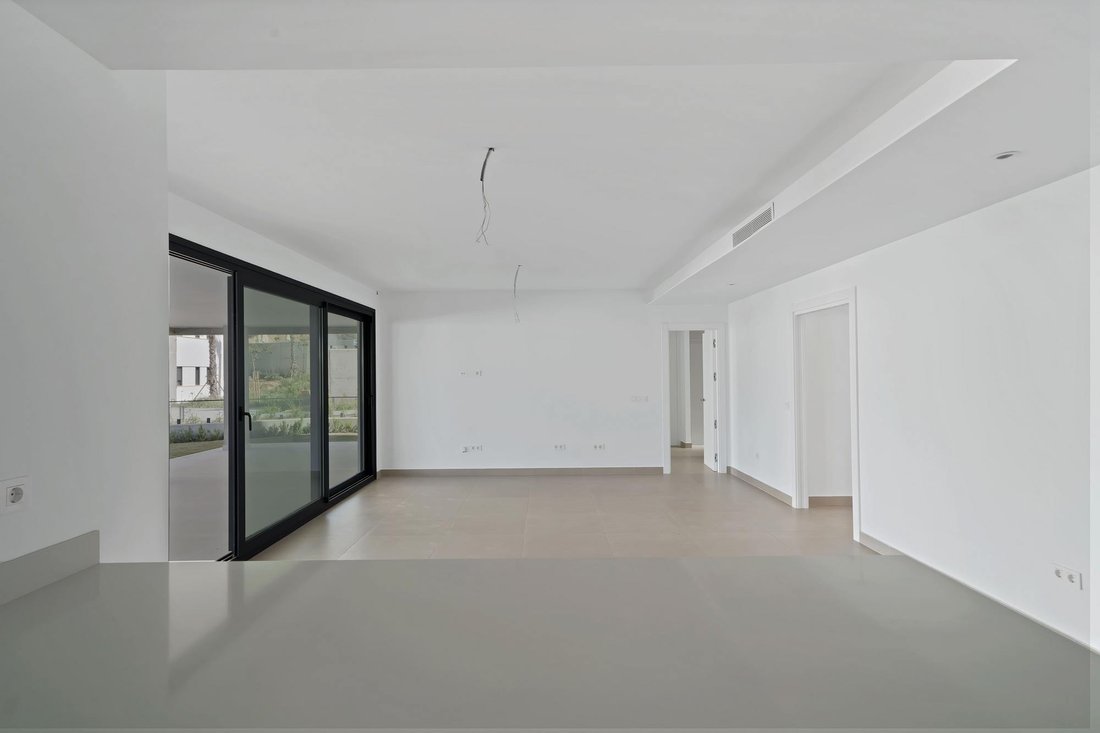 Apartment in Marbella, Andalusia, Spain 5 - 17947932