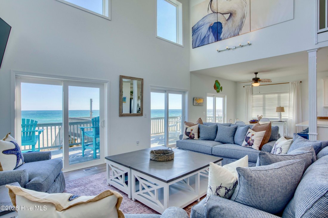 House in North Topsail Beach, North Carolina, United States 4 - 17953379