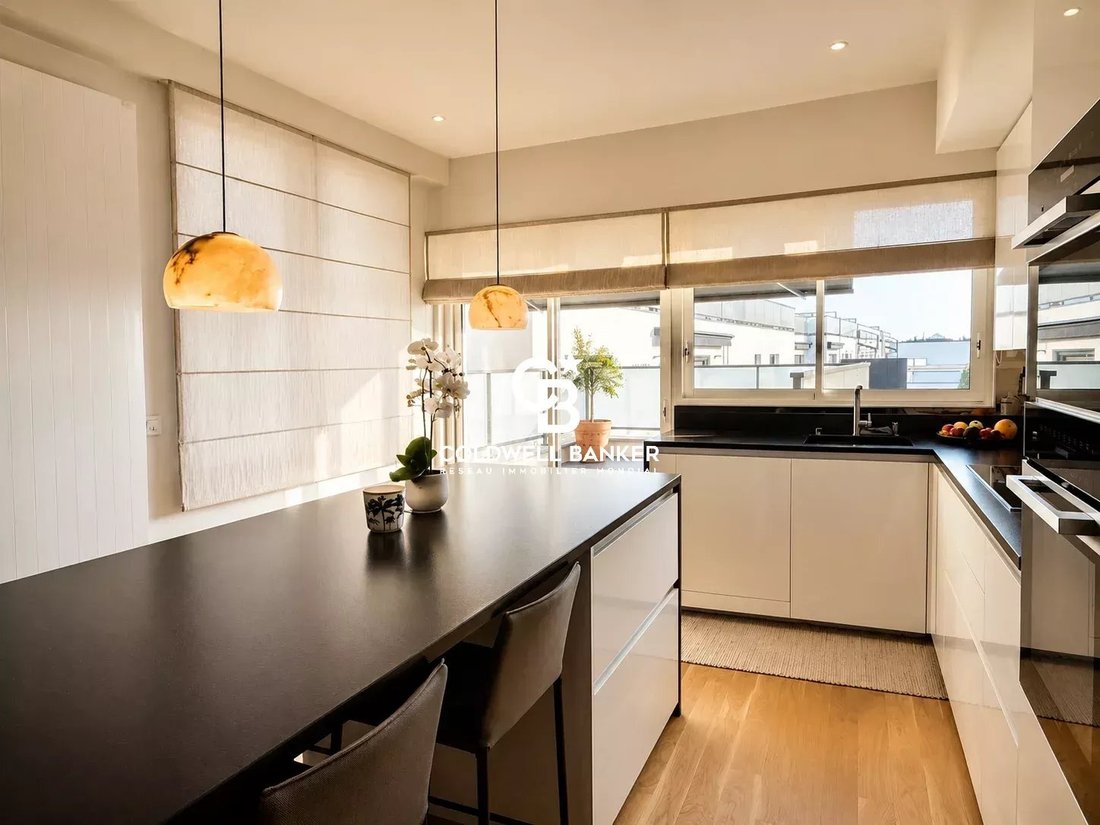 Apartment in Hôtel de Ville-Quinconce-Saint Seurin-Fondaudège, Bordeaux, France 2 - 17949109