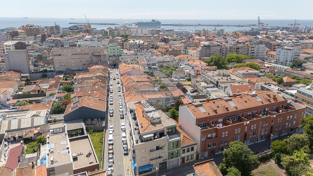 House in Matosinhos e Leca da Palmeira, Porto District, Portugal 3 - 17735239