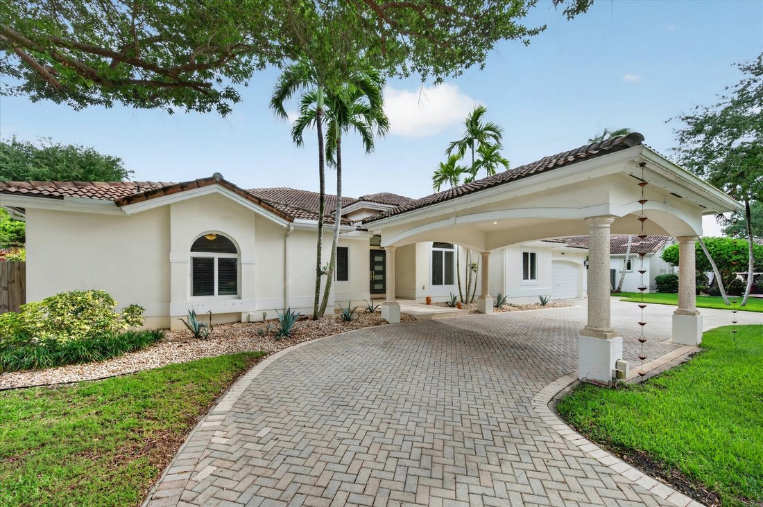 House in Miami, Florida, United States 5 - 17947412