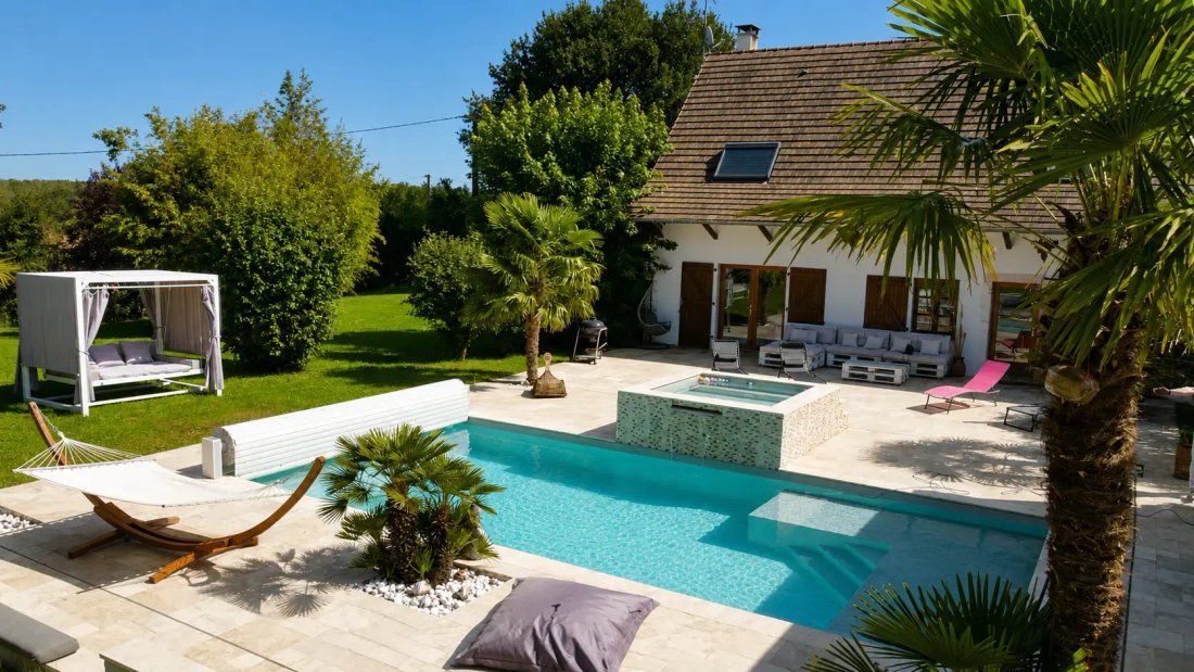 Estate in Peripherie, Tournus, France 1 - 17914377