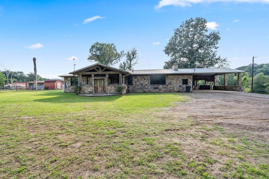 Farm Ranch in Hughes Springs, Texas, United States 3 - 17952144