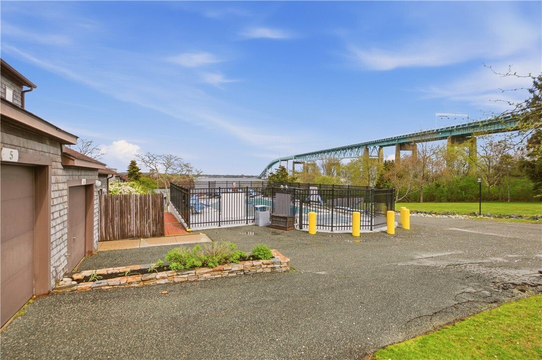Condo in Jamestown, Rhode Island, United States 4 - 17951557