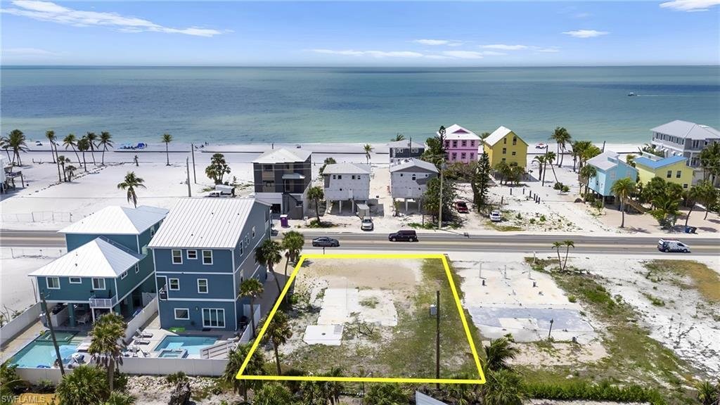 Land in Fort Myers Beach, Florida, United States 2 - 17947602