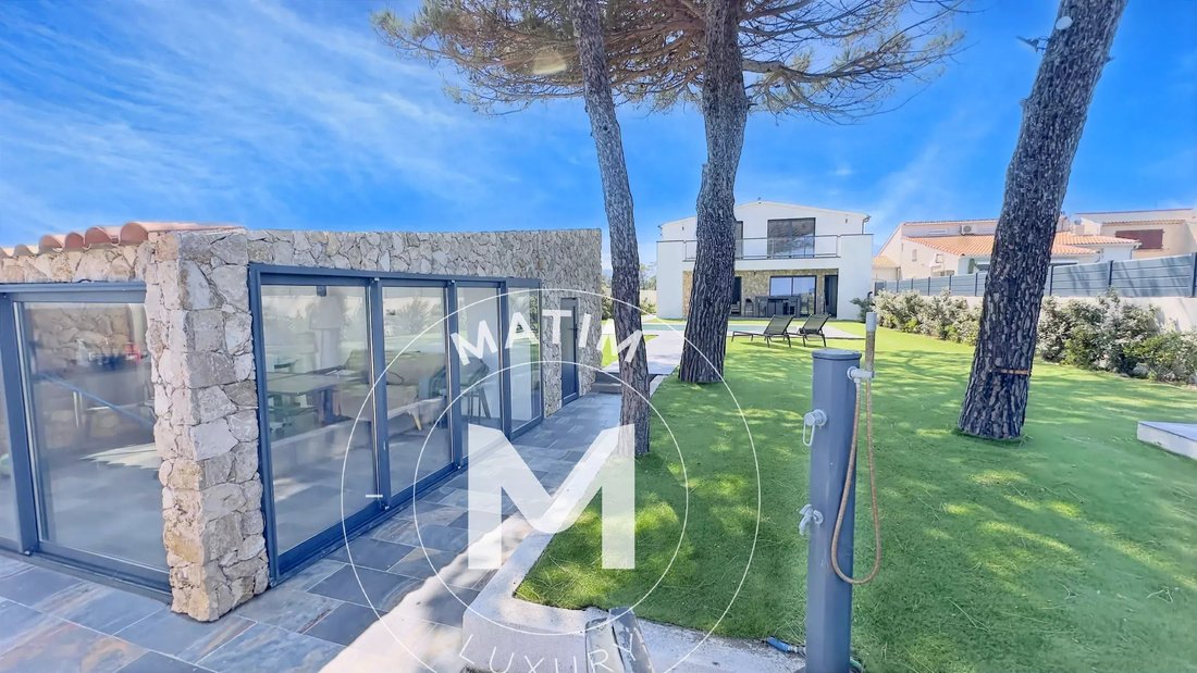Villa in Lucciana, Corsica, France 3 - 17947131