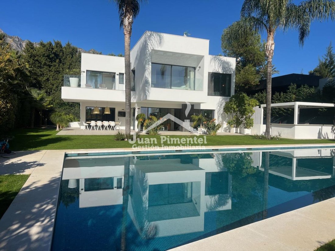 Chalet in Sierra Blanca, Marbella, Spain 1 - 17947296