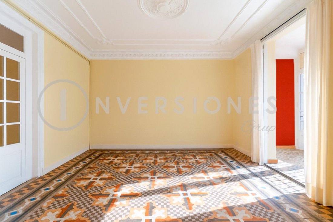 Apartment in Eixample, Barcelona, Spain 2 - 17954062