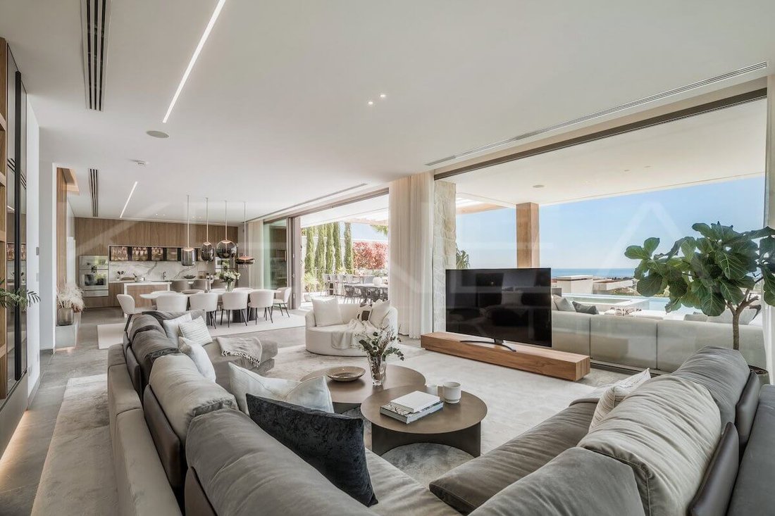 Villa in La Quinta, Benahavis, Andalusia 2 - 17947486