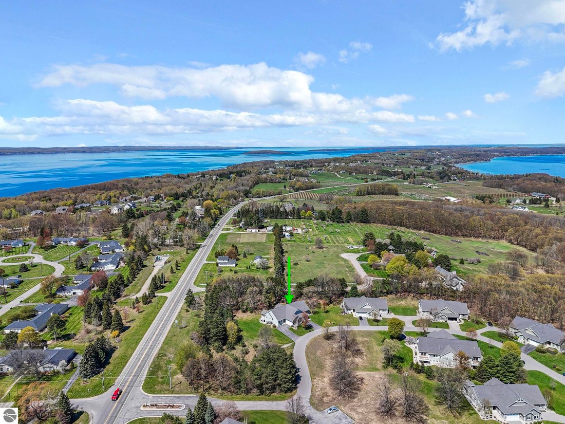 Condo in Traverse City, Michigan, United States 4 - 17509661