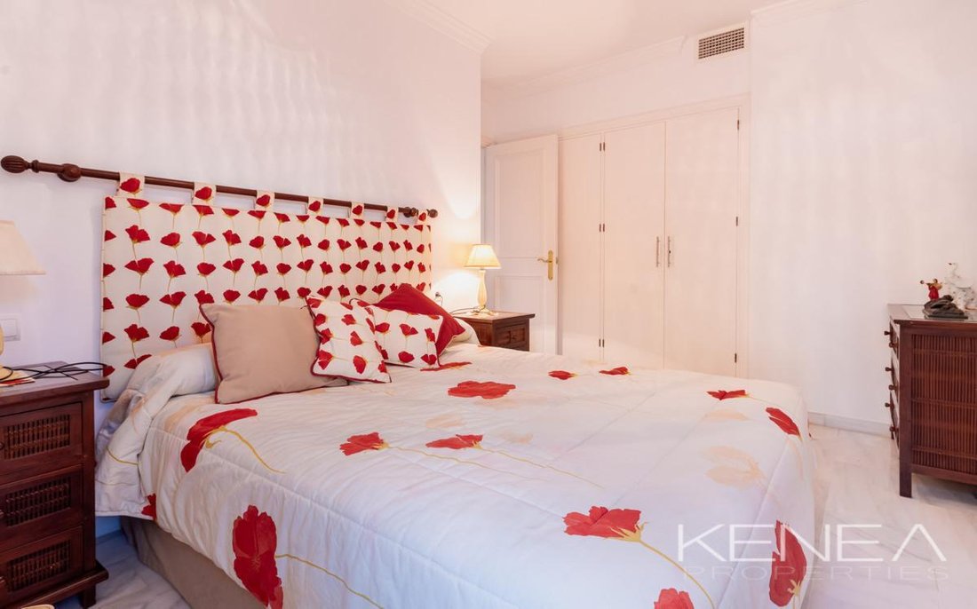 Townhouse in Marbella, Andalusia, Spain 5 - 17947232