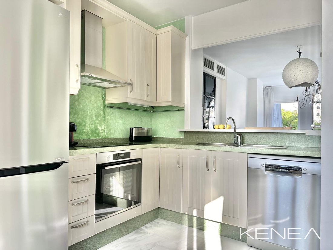 Apartment in Marbella, Andalusia, Spain 5 - 17947676