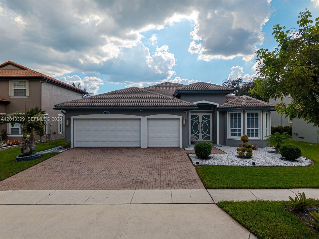 House in Miramar, Florida, United States 2 - 17855164