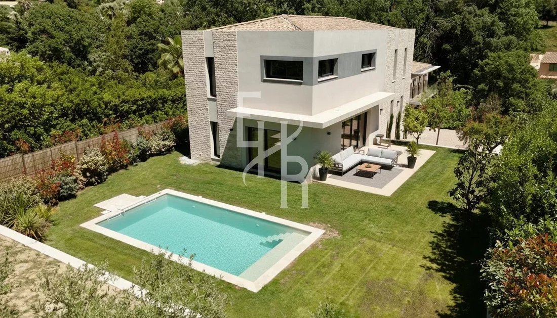 Villa in Mougins, Provence-Alpes-Côte d'Azur, France 1 - 17947120