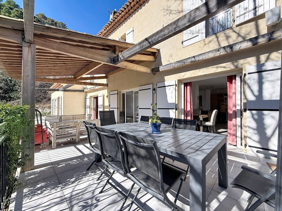 House in Gilette, Provence-Alpes-Côte d'Azur, France 3 - 17952594