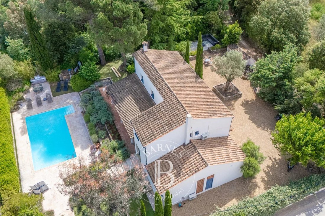 Villa in Le Plan-de-la-Tour, Provence-Alpes-Côte d'Azur, France 3 - 17947570