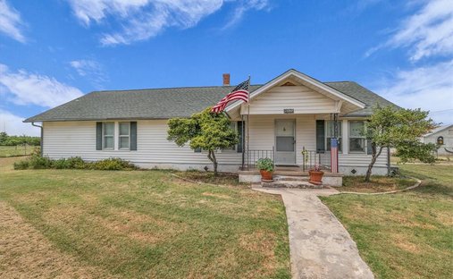 Land in China Spring, Texas, United States 1