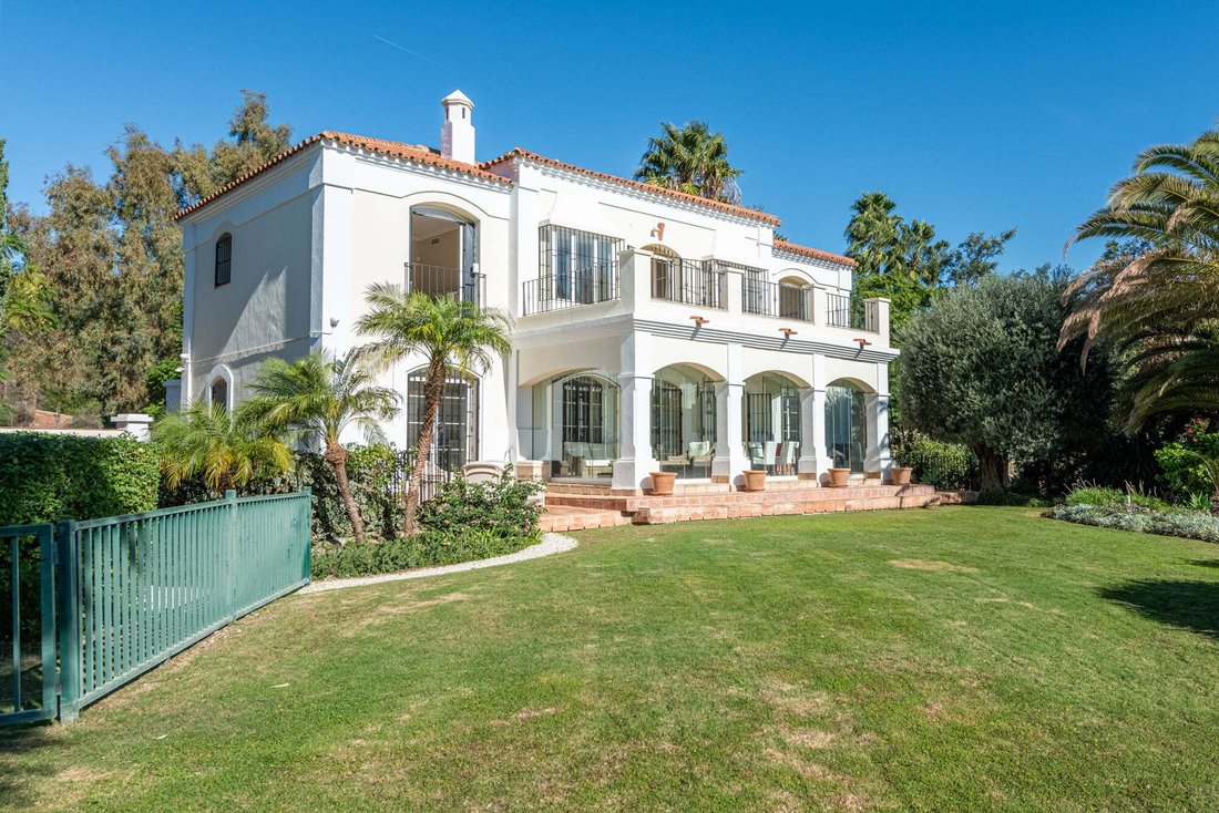 Villa in La Quinta, Benahavis, Andalusia 2 - 17947301