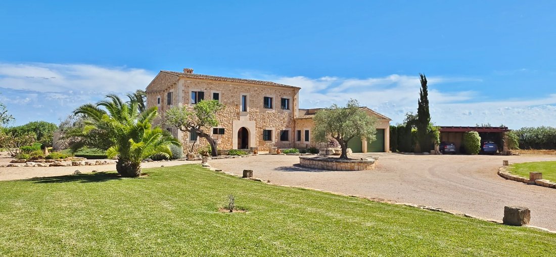Finca in Felanitx, Balearic Islands, Spain 2 - 17747318