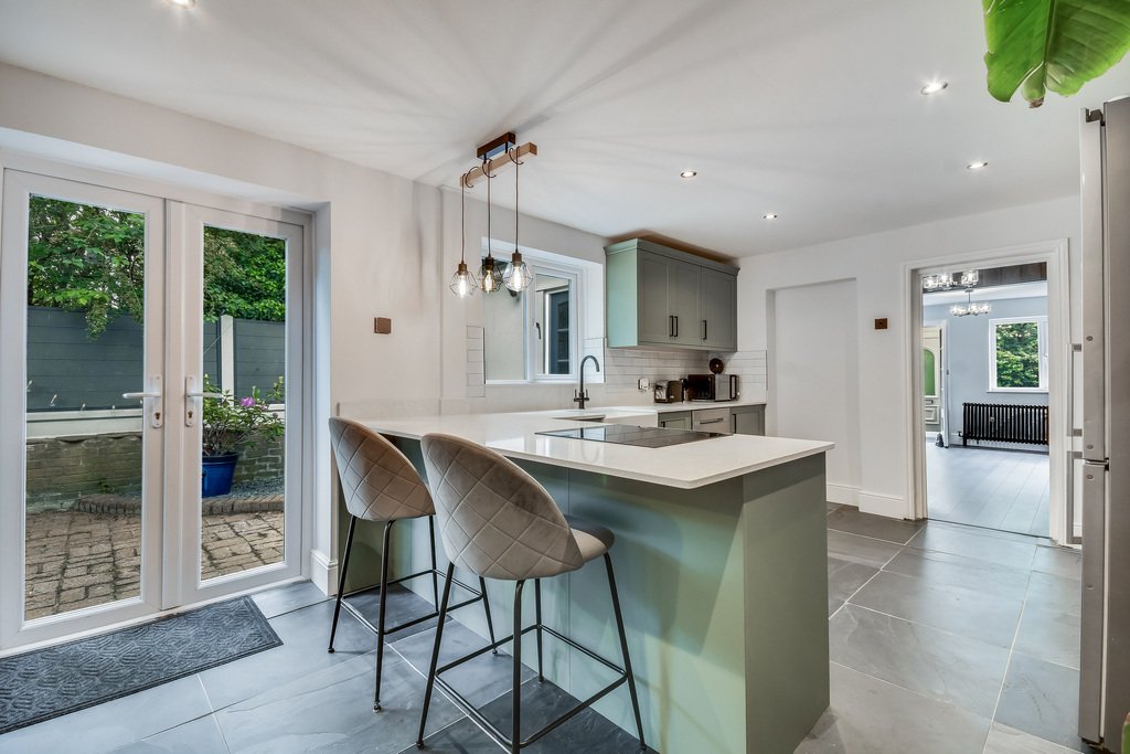 House in Brentwood, England 5 - 17953937