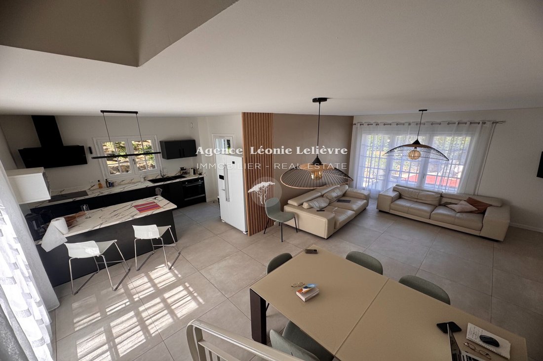 Villa in Ville-Les Saquedes-Le Bouillonnet, Sainte-Maxime, France 2 - 17948479