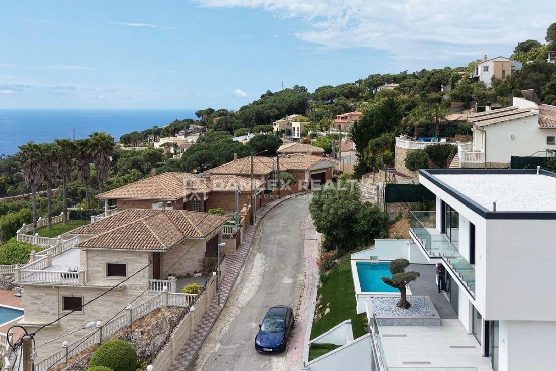 House in Lloret de Mar, Catalonia, Spain 2 - 15612570