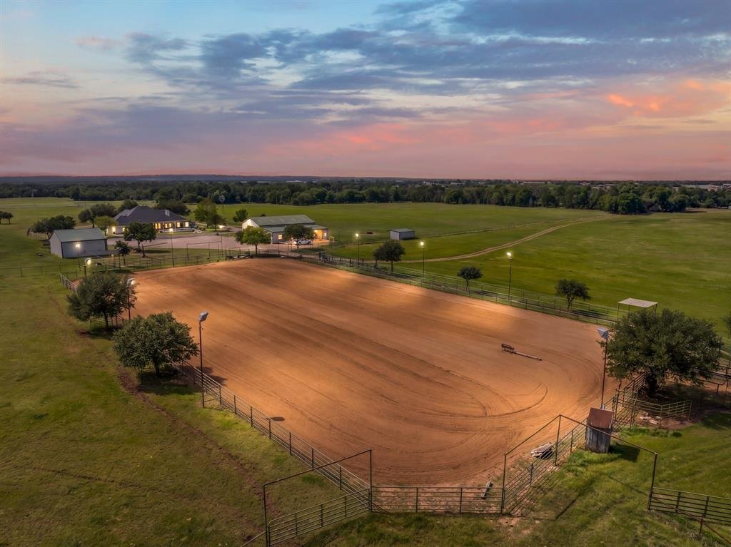 Farm Ranch in Woodway, Texas, United States 1 - 17952562