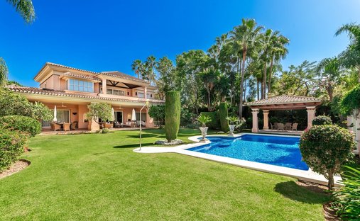Villa en Nueva Andalucía, Marbella, España 1