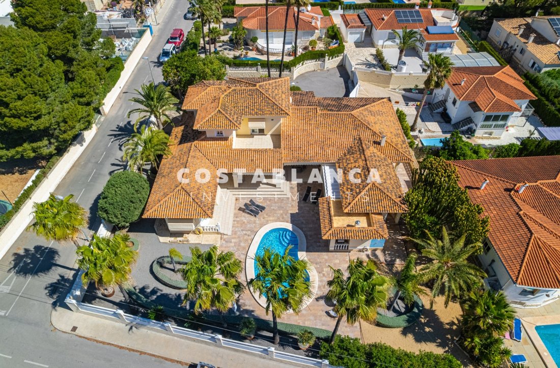 Villa in la Nucia, Valencian Community, Spain 3 - 17948641