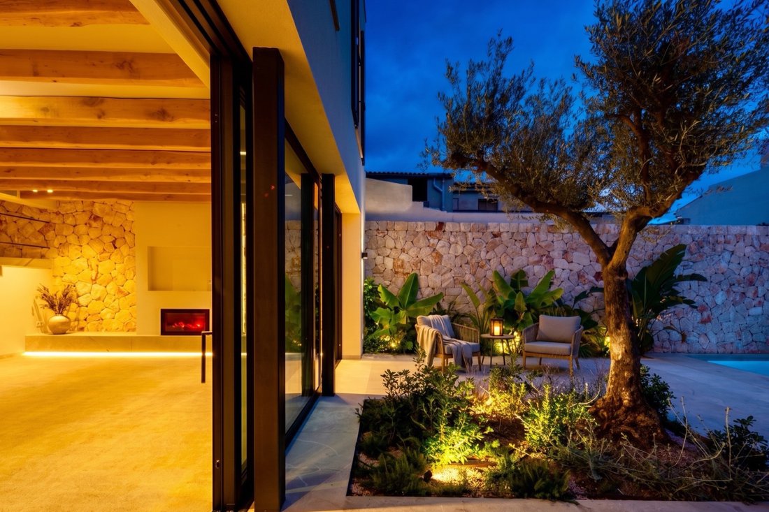 Townhouse in ses Salines, Balearic Islands, Spain 4 - 17947136