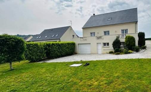 House in Centre, Soissons, France 1