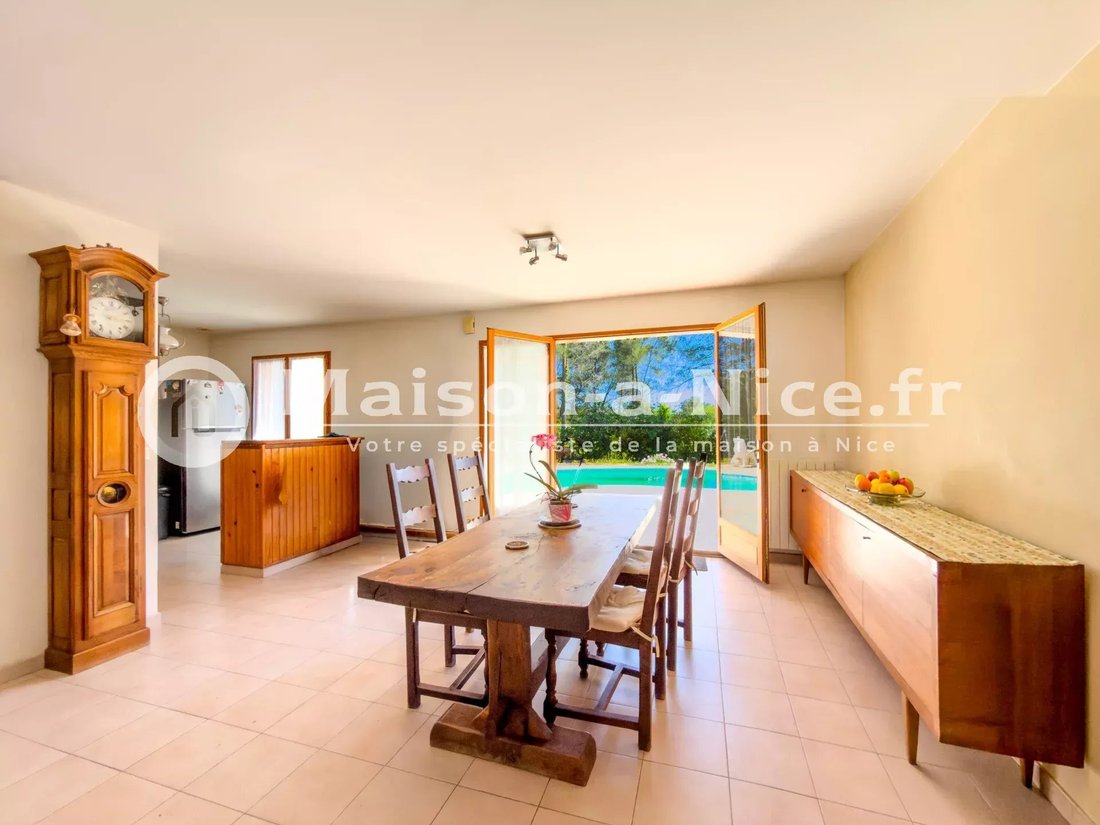 House in Le Rouret, Provence-Alpes-Côte d'Azur, France 3 - 17947414