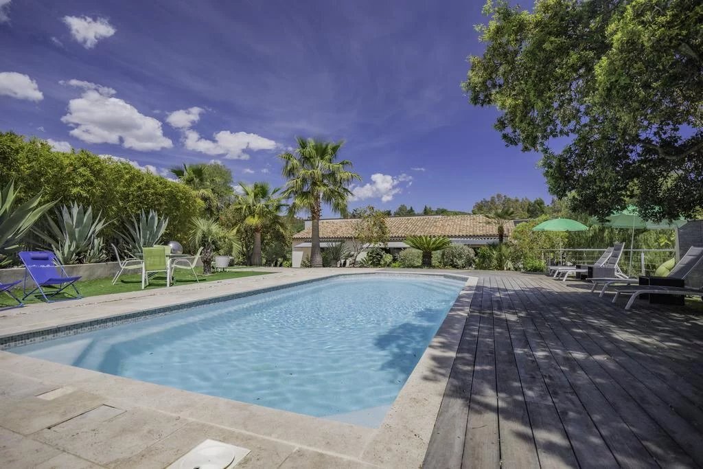 Villa in Grimaud, Provence-Alpes-Côte d'Azur, France 4 - 17948732