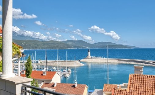 Apartment in Milovići, Tivat Municipality, Montenegro 1