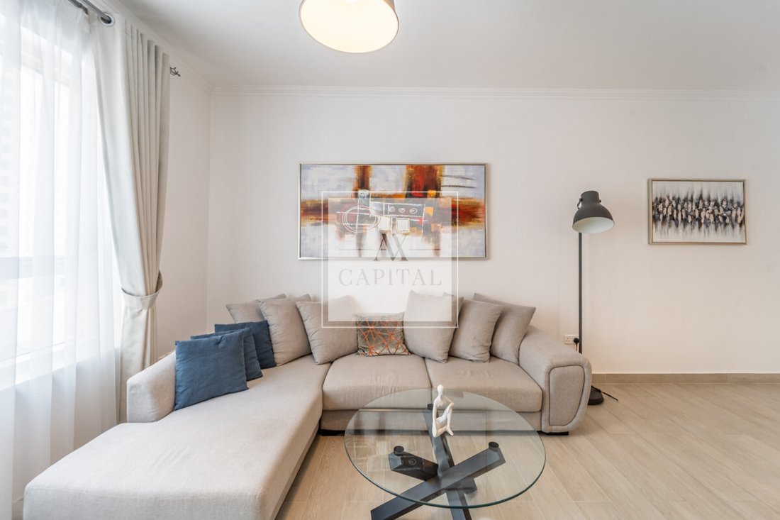 Apartment in Al Barsha South 5, Al Barsha, Dubai 1 - 17947127