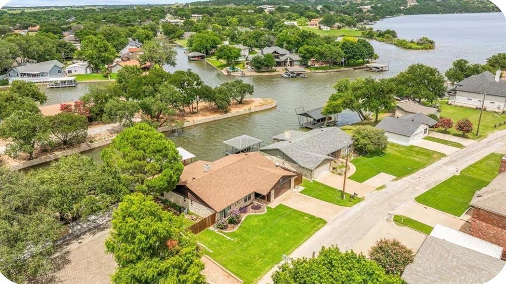 House in Granbury, Texas, United States 2 - 17952259