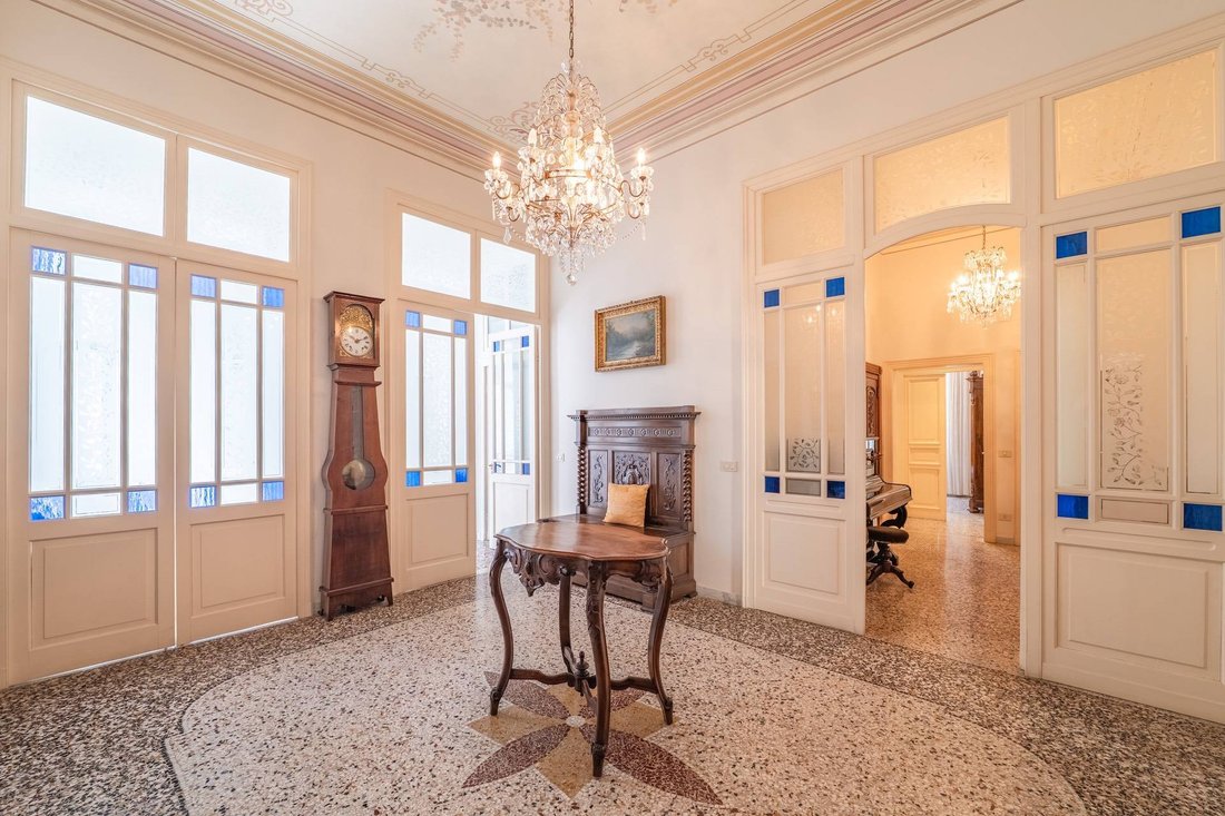 Apartment in Savona, Liguria, Italy 3 - 17955254
