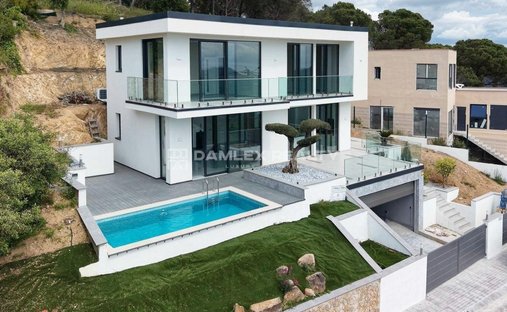 House in Lloret de Mar, Catalonia, Spain 1