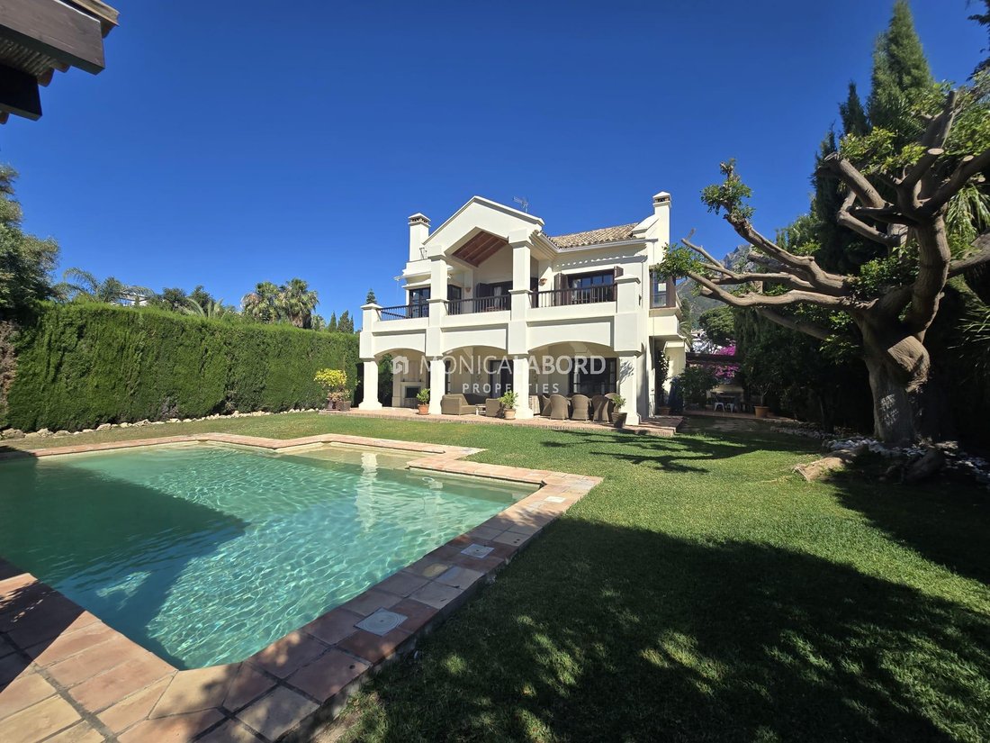 Villa in Sierra Blanca, Marbella, Spain 2 - 17947252